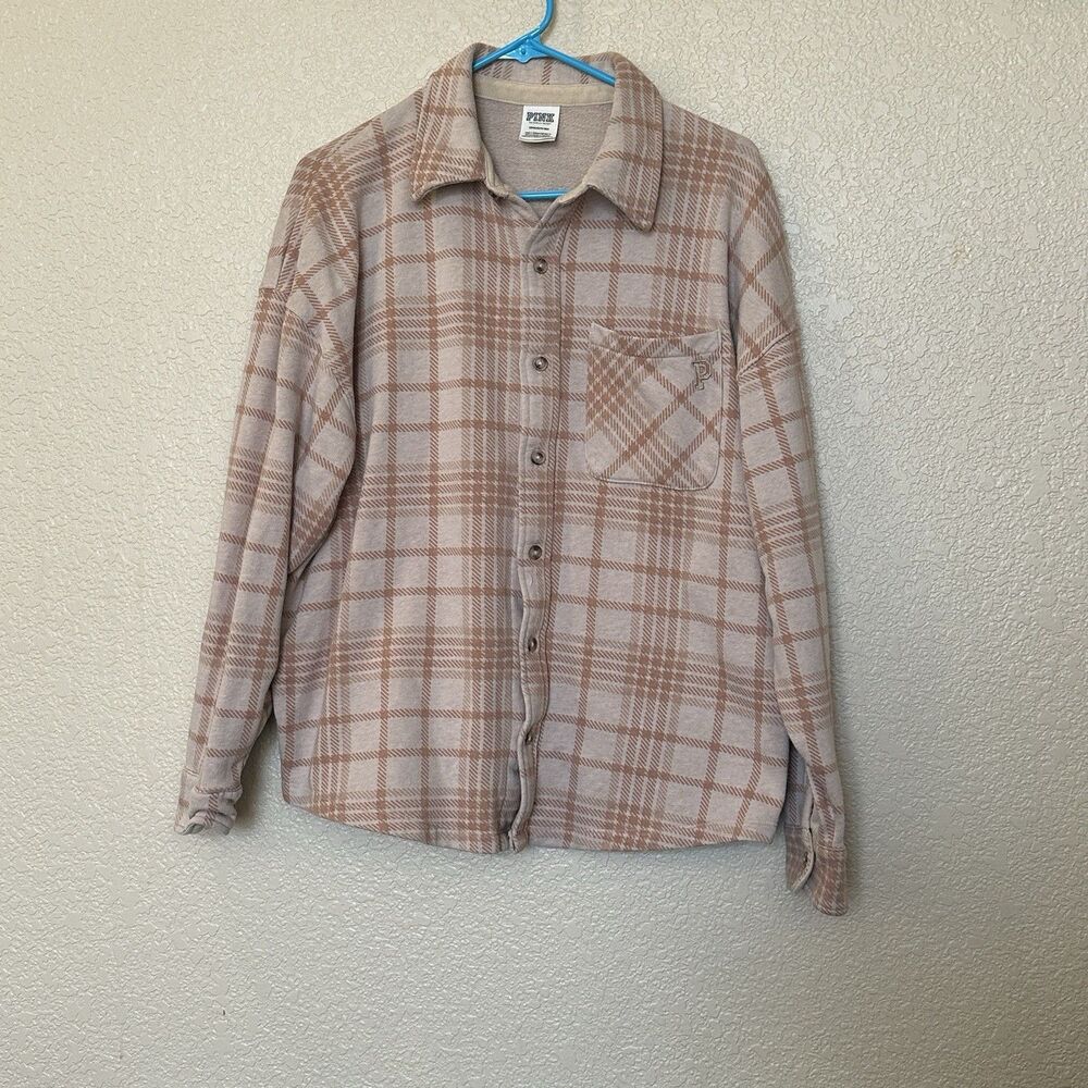 Victoria's Secret PINK plaid fleece shacket in a tan Beige Oversized Size Small